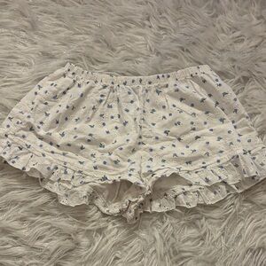 Forever 21 White Floral Ruffle Shorts Low Rise